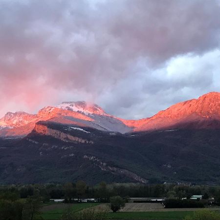 Vila La Dent Du Loup A La Campagne, Proche De Grenoble Noyarey Exteriér fotografie